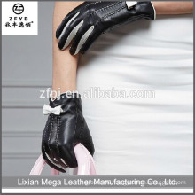 New design fashion low price Leather Gloves With Bow
